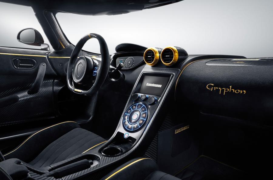 Интерьер Koenigsegg Agera RS Gryphon 2017 года  (фото 4 из 4)
